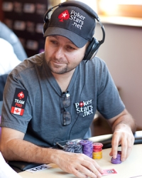 Дєниел Неграну на покерном турнире EPT