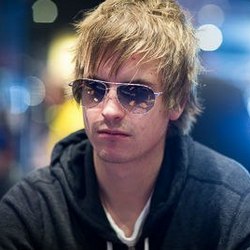 Виктор Блум