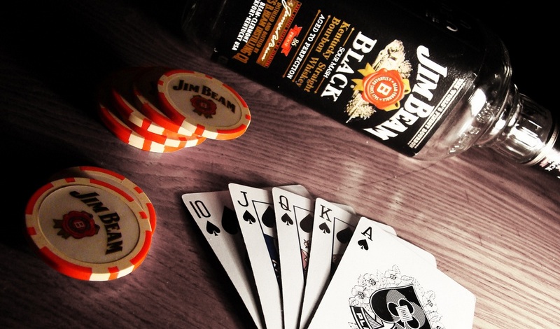 Насколько пагубны для покера алкоголь и наркотики