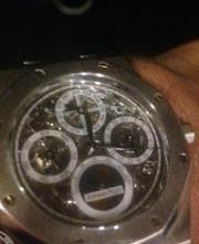 Сменит ли Фил Айви свои часы на Apple Watch?