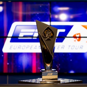 EPT Дублин: Мустафа Канит лидирует среди хайроллеров