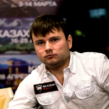 Тренер по покеру Дмитрий &laquo;Hammerhead&raquo;