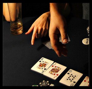 Движение рук в покере